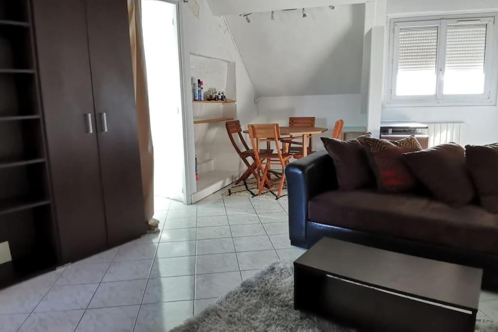 F2 35-44M2 9 Mins Voiture Chateau 4Pers 1Ch+Sejour Le Chesnay  Buitenkant foto