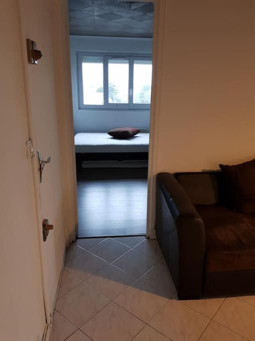 F2 35-44M2 9 Mins Voiture Chateau 4Pers 1Ch+Sejour Le Chesnay  Buitenkant foto
